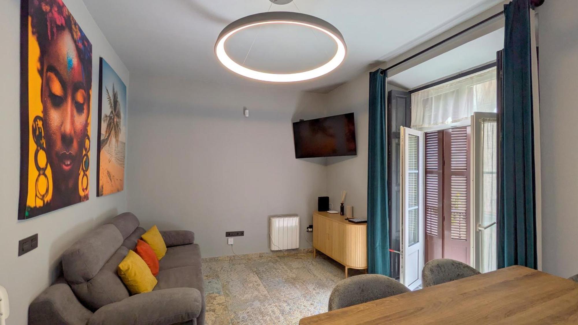 Lejlighed Alma De 2br With Art History & Comfort In The Heart Of The Málaga