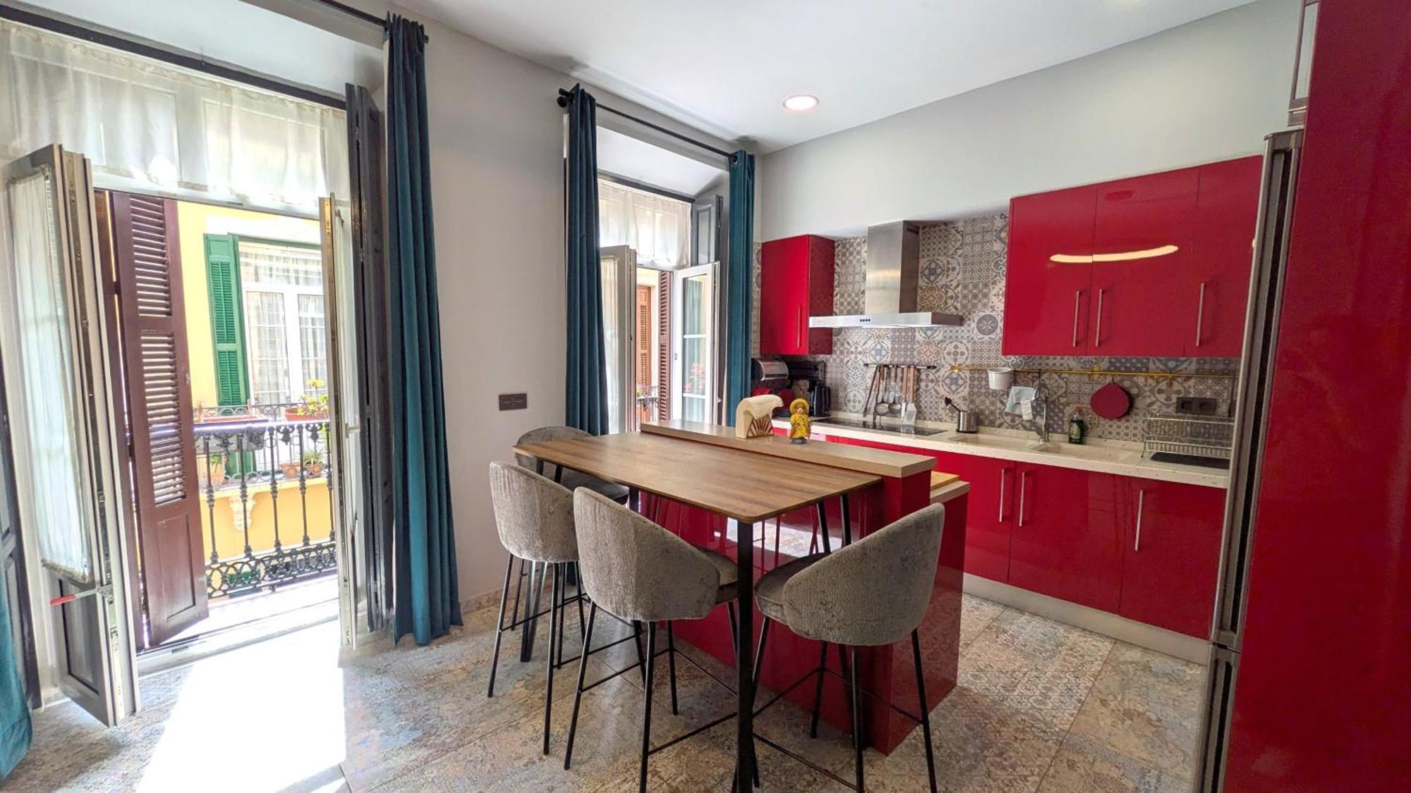 Lejlighed Alma De 2br With Art History & Comfort In The Heart Of The *
